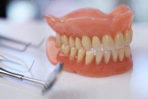 پروتز دندان در قائمشهر